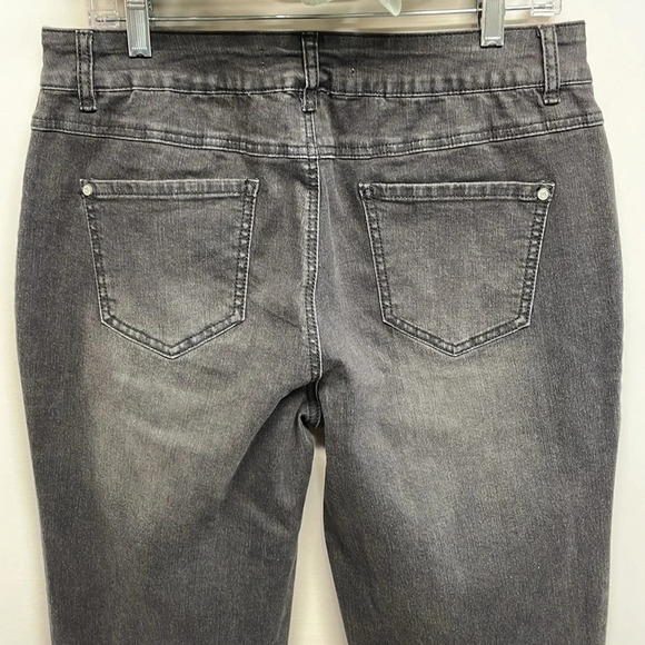 NWOT Cato C Est. 1946 Hi Rise Denim Jeans Black Raw Hem 12 - Picture 5 of 16